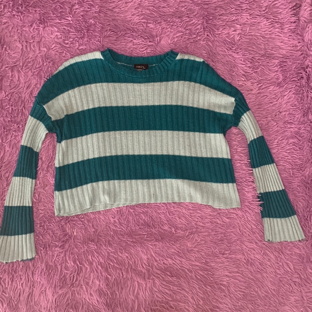 CUTE STRIPED RUE 21 CROP (GREENISH BLUE)